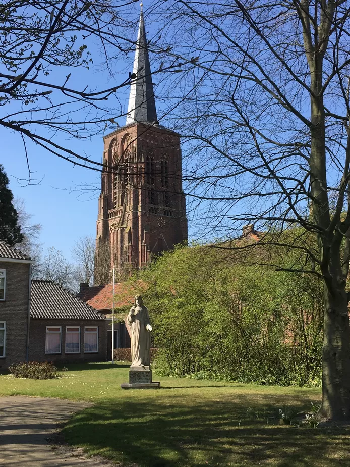 Alphense kerk en omgeving